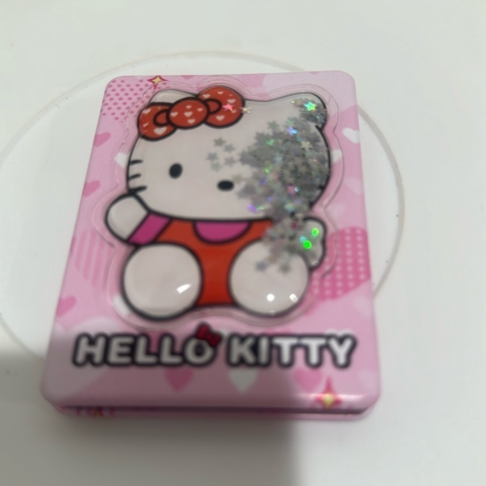 Hello Kitty Compact Mirror - Picture 2 of 4